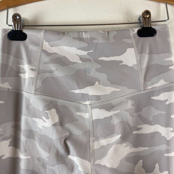 Athleta Elation Camo Light Gray 7/8 Leggings Activewear Athleisure Running M - Picture 7 of 12